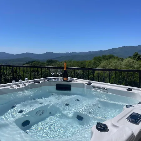 La Ca Dal Sol With Jacuzzi Holiday home *